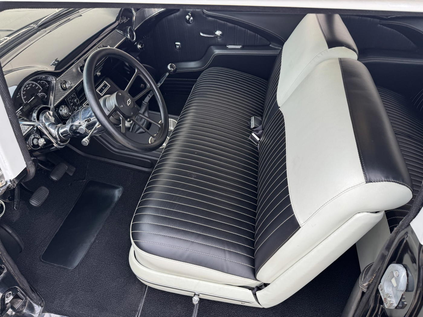 1955 Chevrolet Bel Air 2-Door Sedan